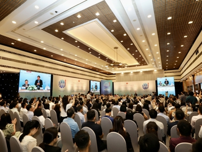 Diễn đàn Tăng trưởng Kinh tế Việt Nam 2025: Giải pháp chiến lược giúp Việt Nam đạt tăng trưởng từ 10% trở lên