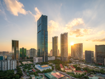 Việt Nam trước ngưỡng cửa tăng trưởng hai con số: Cần đột phá về thể chế và nguồn lực tài chính