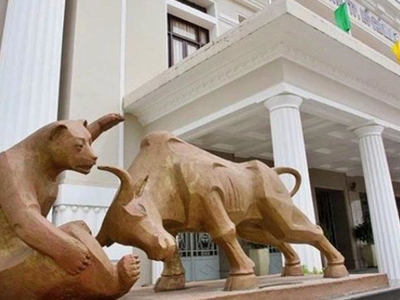 Tháng 6/2025, OCB vào vốn nhóm hóa tỷ USD trên sàn HoSE