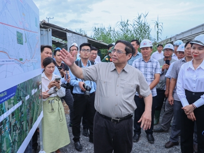 Phấn đấu hoàn thành, thông tuyến 2 dự án cao tốc tại ĐBSCL vào 19/12 năm nay