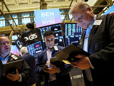 S&P 500 tiếp tục leo dốc nhờ cổ phiếu Alphabet, giá dầu tăng nhẹ