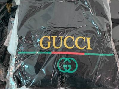 Thu giữ hàng nghìn sản phẩm giả nhãn hiệu Gucci, Nike, LV