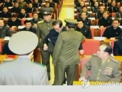 Chú của Kim Jong Un bị bắt ngay trong cuộc họp