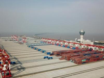 Bến cảng containter tự động hóa lớn nhất thế giới tại Trung Quốc