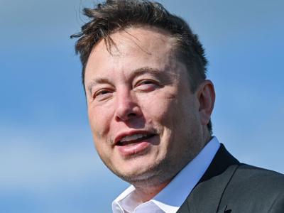 Elon Musk khuyên các CEO "bớt họp hành, bớt thuyết trình"