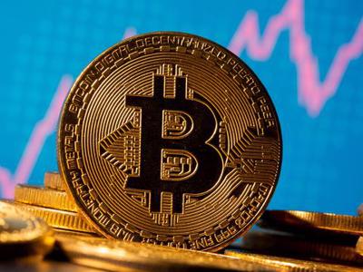 Giá Bitcoin lần đầu tiên trong lịch sử cán mốc 40.000 USD