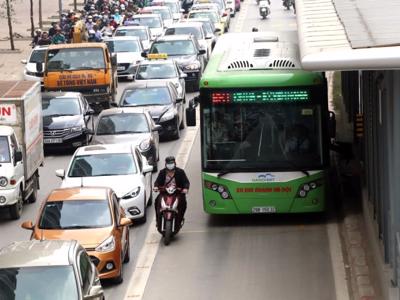 Buýt nhanh BRT Hà Nội giá hơn 5 tỷ/xe: Chủ đầu tư lên tiếng