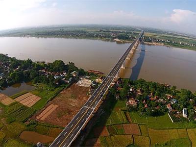 “Hà Nội chưa chọn tư vấn nước ngoài tham gia quy hoạch sông Hồng”