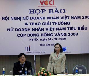 “Bông hồng vàng” cho 36 nữ doanh nhân