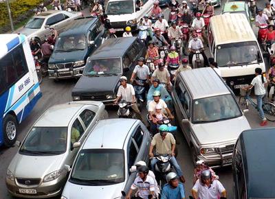 Hà Nội xin tăng thu phí phương tiện giao thông cá nhân