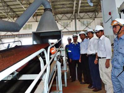 Mẻ alumina đầu tiên của dự án bauxite ra lò tháng này