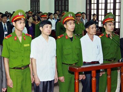 Tuyên phạt nguyên Chủ tịch huyện Tiên Lãng 15 tháng tù treo