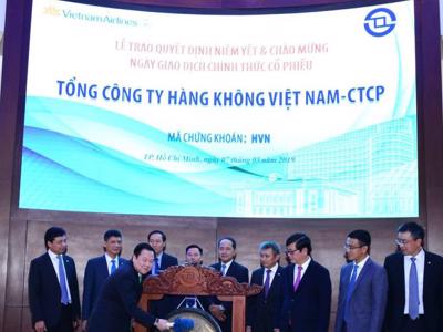 Chính thức khai trương phiên giao dịch đầu tiên cổ phiếu HVN trên sàn HOSE