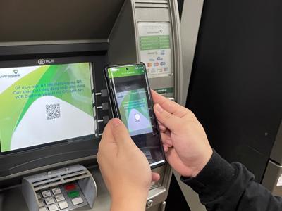 Rút tiền tại ATM không cần dùng thẻ vật lý