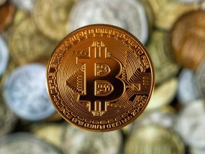 Bitcoin lập kỷ lục mới 60.000 USD, vốn hóa vượt 1.100 tỷ USD