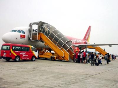 Cấm bay hai hành khách vì vi phạm an ninh hàng không