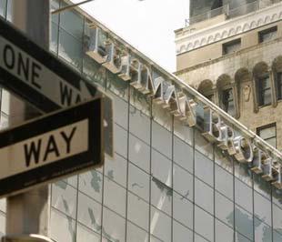 Lehman Brothers đẩy Phố Wall ngập trong sắc đỏ