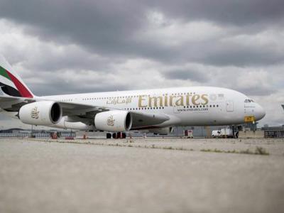 Hãng hàng không Emirates lần đầu báo lỗ trong hơn 3 thập kỷ