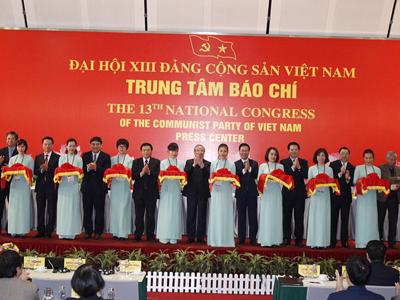 Khai trương Trung tâm báo chí Đại hội XIII của Đảng