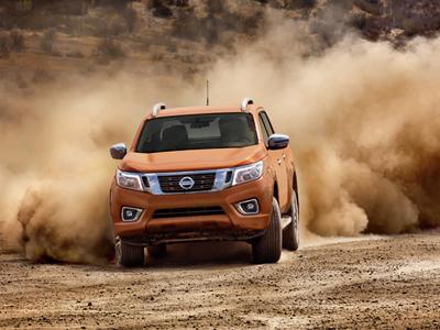 Giảm giá xe bán tải Nissan Navara tại Việt Nam