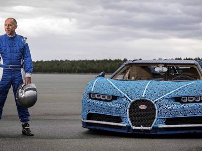 Siêu xe đồ chơi Bugatti Chiron được làm từ LEGO có thể ngồi lái