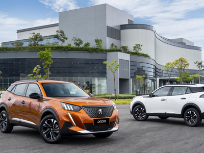 Peugeot 2008 giá 739 triệu đồng, cạnh tranh cùng Toyota Corolla Cross