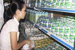 Vinamilk lại đi đầu trong tăng giá sữa