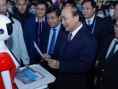 Thủ tướng: Không đầu tư đổi mới sáng tạo, Việt Nam sẽ mắc kẹt bẫy thu nhập trung bình