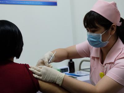 Sẽ có gói bảo hiểm 40 tỷ đồng cho người tình nguyện tiêm vaccine Covivac 