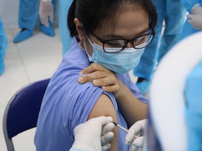  Hơn 20.000 người đã tiêm vaccine Covid-19 AstraZeneca  