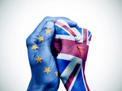 Brexit: Một lối đi, hai ngả đường  