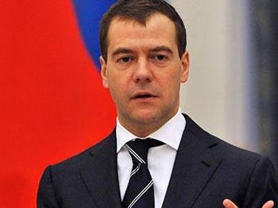 Thủ tướng Medvedev: “Nga có lẽ đã mất hàng chục tỷ USD”