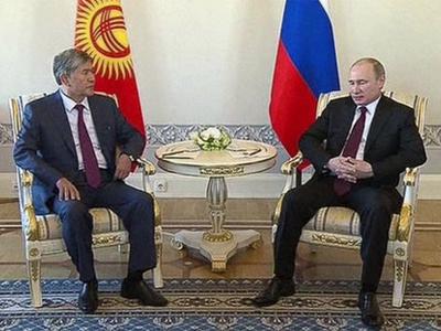 Putin tái xuất sau 10 ngày “biến mất”