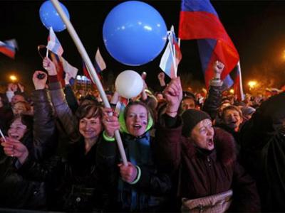 Crimea tách khỏi Ukraine, căng thẳng leo thang