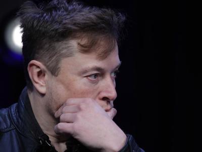 Elon Musk mất gần 6 tỷ USD sau vụ tai nạn xe Tesla