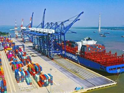 Hàng hóa qua cảng biển tăng mạnh 17%, Quảng Nam, Mỹ Tho đột biến