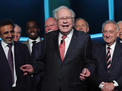 Bất chấp chứng khoán phá đỉnh, Warren Buffett vẫn giữ khối tiền mặt khổng lồ hơn 145 tỷ USD