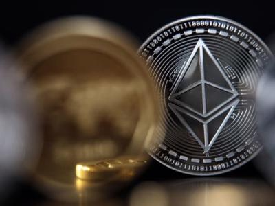 Tiền ảo đang “hot” Ethereum có gì khác so với Bitcoin?