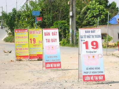  “Sốt đất” - nguồn cơn của nguy cơ "bong bóng" bất động sản