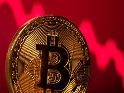 Bitcoin “bốc hơi” 10% vì cảnh báo mới từ Trung Quốc