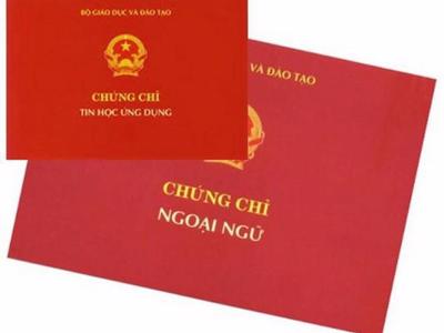 Từ 1/8: Bãi bỏ chứng chỉ tin học, ngoại ngữ cho công chức hành chính