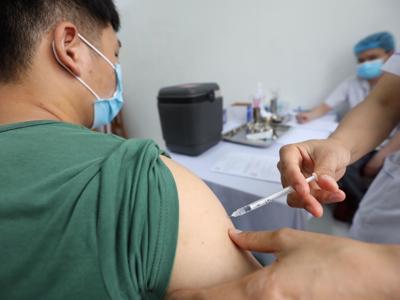 WHO khuyến cáo tiêm đủ liều cùng 1 loại vaccine Covid-19