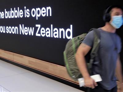 New Zealand khẩn cấp dừng "bong bóng du lịch" với Australia