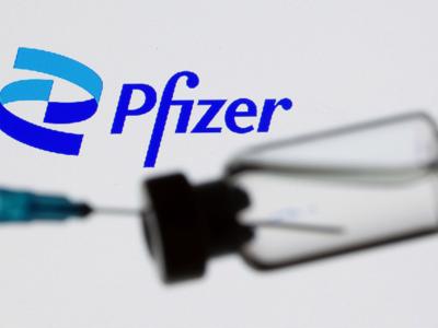 Pfizer tính xin phê chuẩn mũi tiêm nhắc lại vì hiệu quả vaccine giảm sau 6 tháng