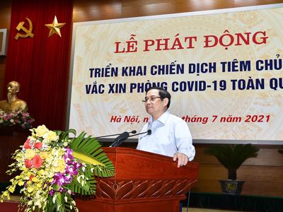 Thủ tướng kêu gọi quyết tâm, trên dưới một lòng để thực hiện chiến dịch tiêm chủng vaccine