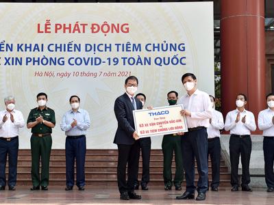 THACO tặng 126 xe chuyên dụng vận chuyển vaccine và tiêm chủng lưu động