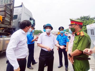Chủ tịch Hà Nội Chu Ngọc Anh: Khẩn trương lên phương án thông xe “luồng xanh” nhanh nhất