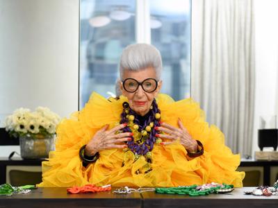 H&M hợp tác với ngôi sao thời trang 100 tuổi Iris Apfel, kết quả sẽ là gì?