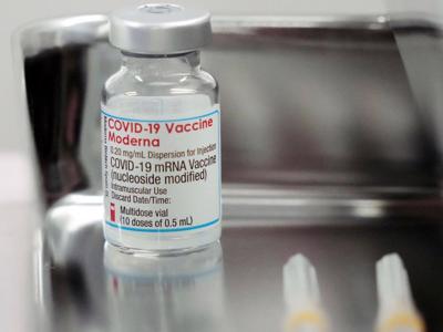 Thuỵ Điển và Đan Mạch dừng tiêm vaccine Moderna cho người trẻ