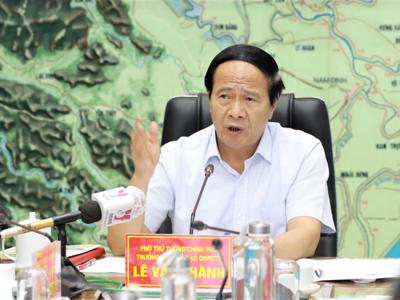 Vừa ứng phó mưa lũ, vừa chuẩn bị phòng chống cơn bão số 8